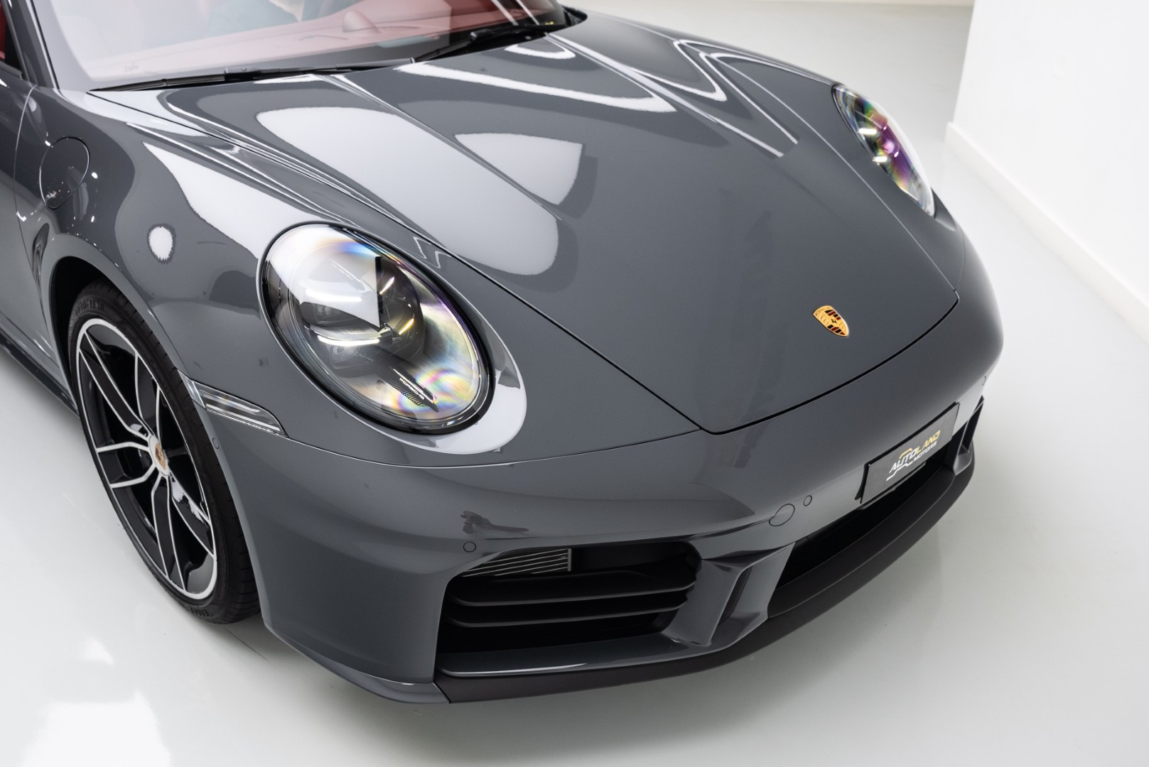 2025 PORSCHE 911 CARRERA WITH DEALER WARRANTY.